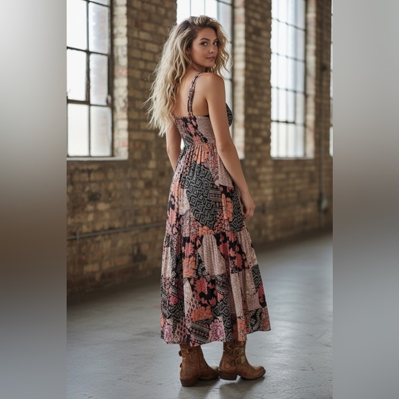 NWT Angie Clothing Boho Floral Patchwork Mixed Media Crochet Gypsy Dress - Picture 2 of 8